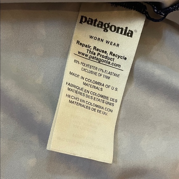 Patagonia Kids light swim jacket.Navy and Light Blue - Picture 4 of 4